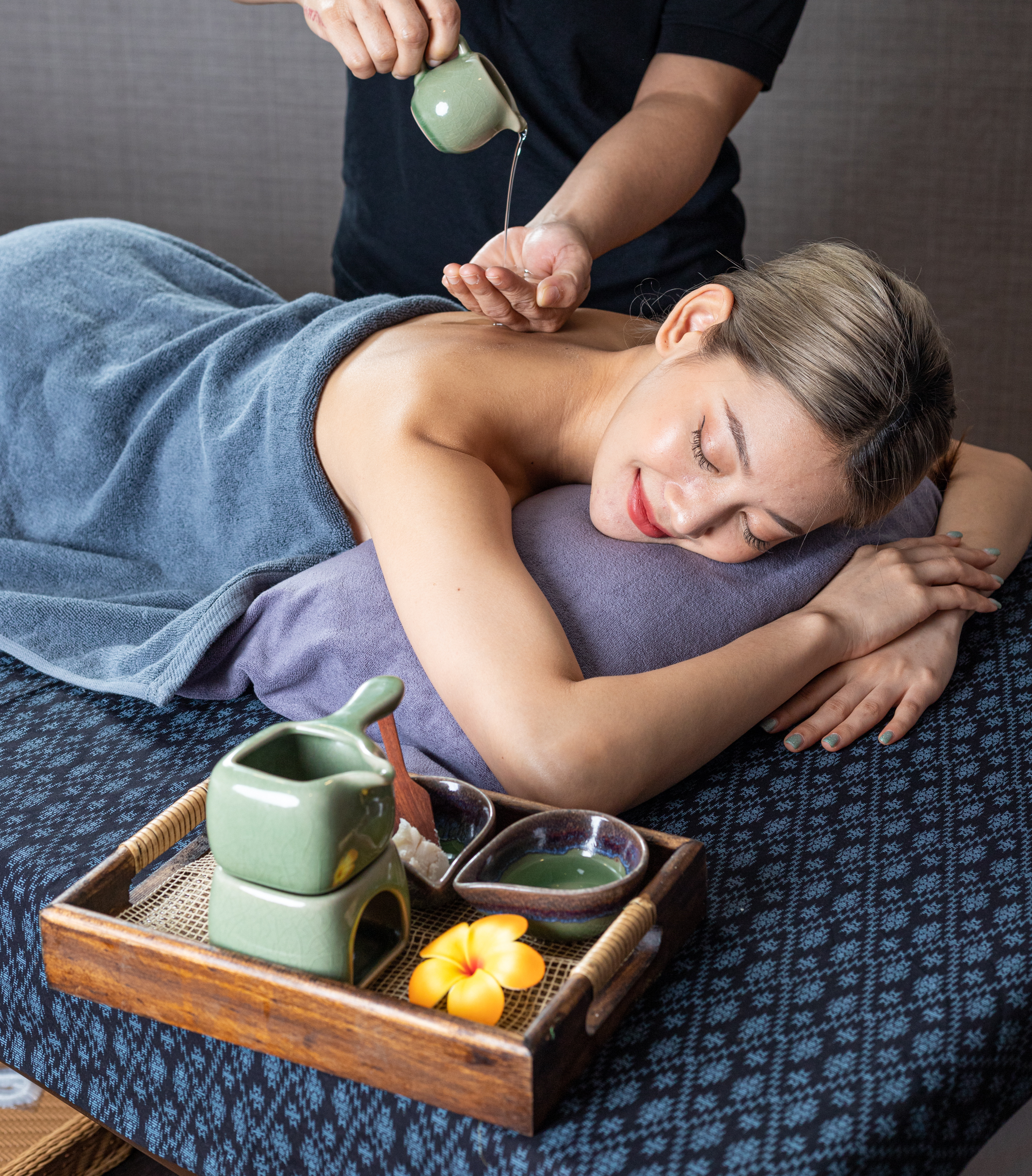 Massage Thaï aux huiles chaudes de Luxe au Centre de Paris